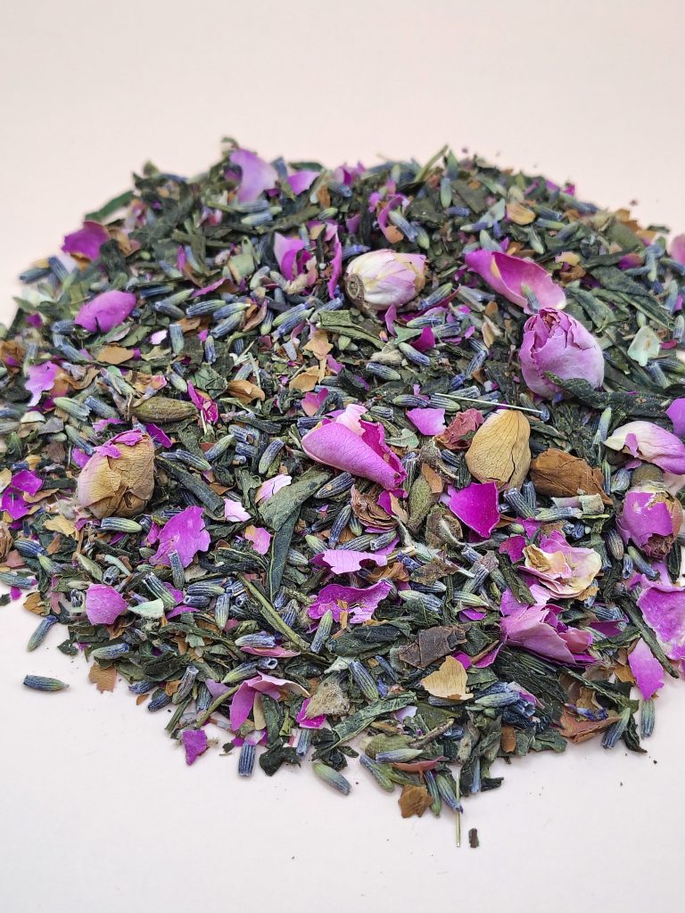 Thé vert rose et lavande